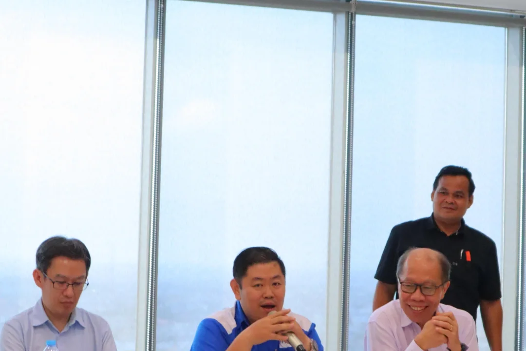 Kunjungan Dan Diskusi SIT X Universitas Mahkota Tricom Unggul ke DPP APINDO Sumatera Utara pada (1)